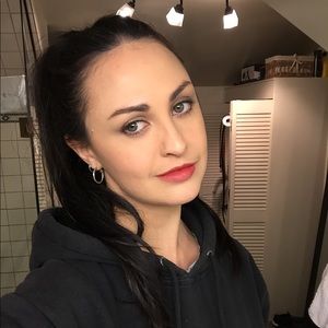 Meet your Posher, Tara